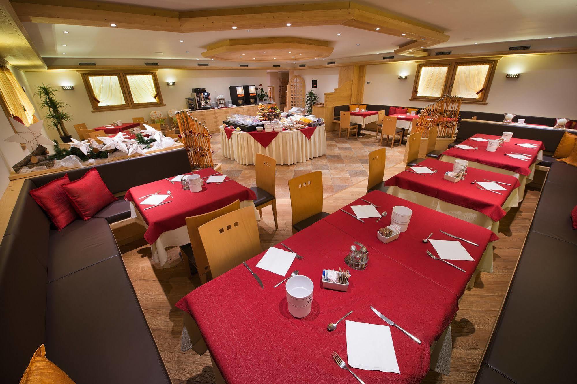 Hotel Meeting Livigno Zewnętrze zdjęcie